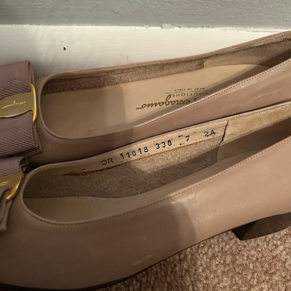 Salvatore Ferragamo Varina Ballet Flats - Picture 6 of 6